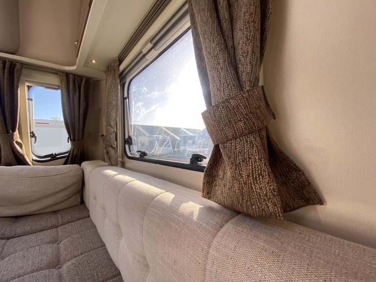 2022 SWIFT SPRITE SUPER QUATTRO FB TOURING CARAVAN