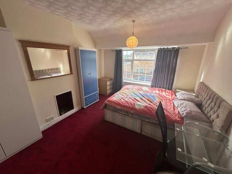 ⭐ Lovely Double Room 🛏️ | Furnished | Move in Today ⚡