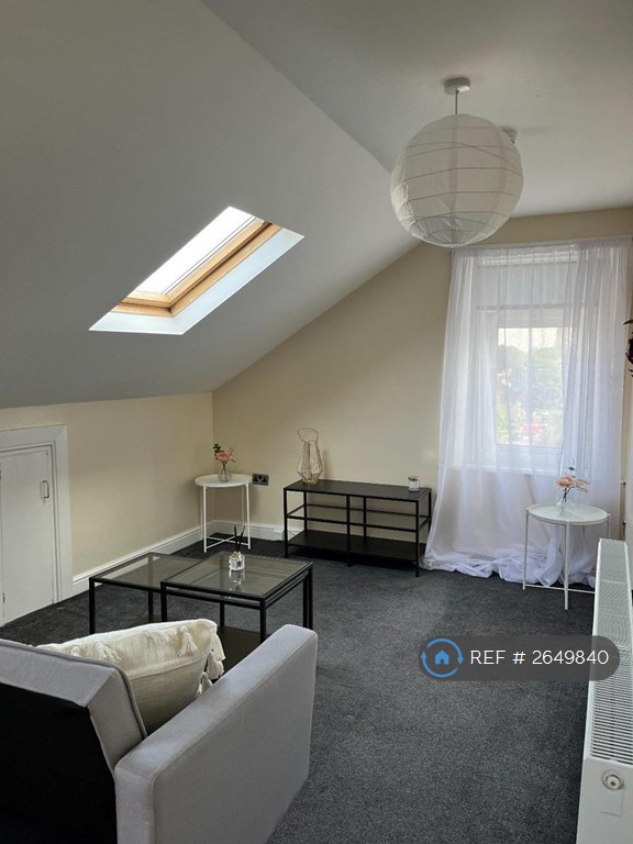 1 bedroom flat in Azalea Terrace North, Sunderland, SR2 (1 bed) (#2649840)