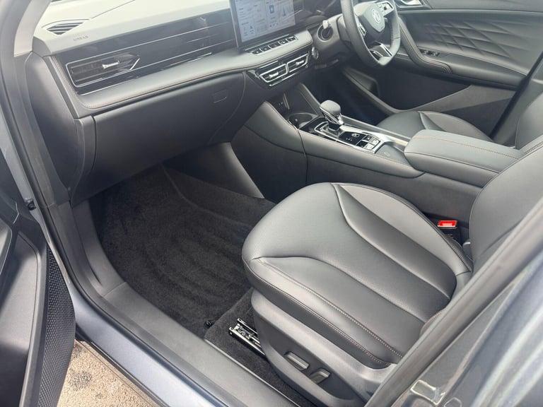 2025 MG MG HS 1.5 Hybrid+ Trophy SUV 5dr Petrol Hybrid Auto Euro 6 (s/s) (224 ps) ESTATE Petrol/E...