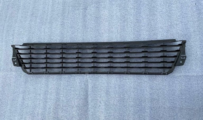 CITROEN C3 PICASSO 2010 FRONT BUMPER LOWER GRILL 2009-2012