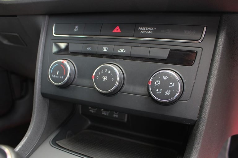 2017 17 SEAT LEON 1.2 TSI SE DYNAMIC TECHNOLOGY ST 5DR PETROL MANUAL EURO 6 (S/S