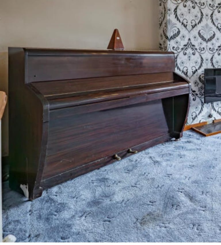Piano for sale