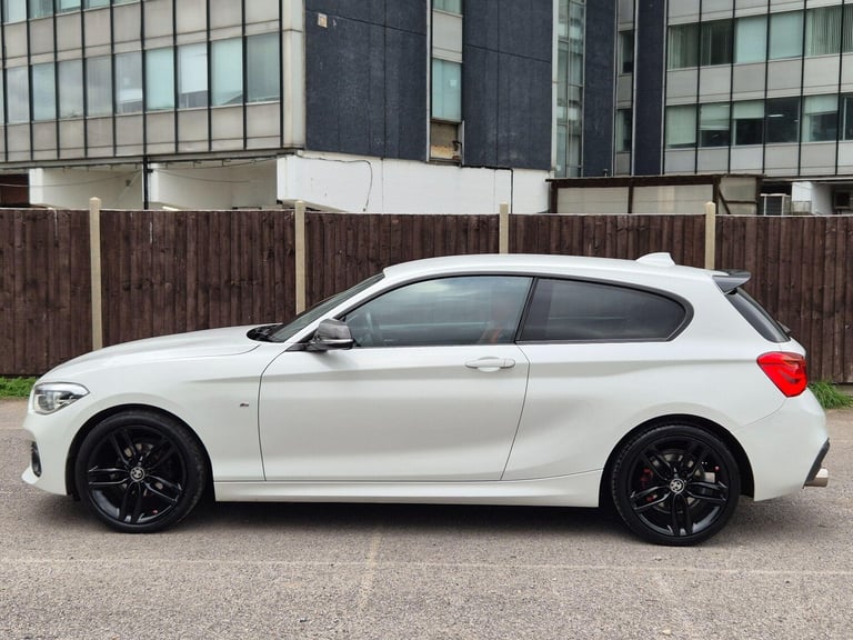 2015 BMW 1 Series 1.6 118i M Sport Auto Euro 6 (s/s) 3dr HATCHBACK Petrol Automatic