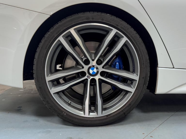 2019 BMW 3 Series 320i M Sport Shadow Edition Saloon SALOON Petrol Automatic