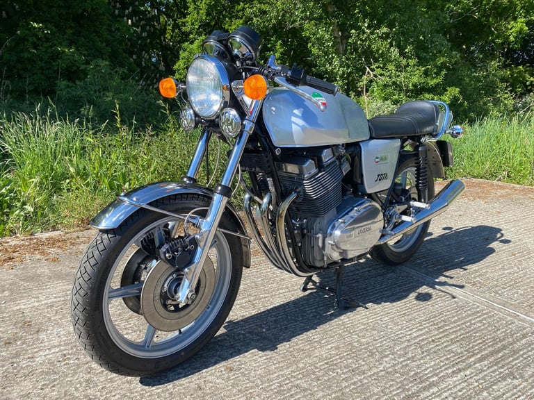 LAVERDA JOTA, 1978, EXTENSIVE WORK CARRIED BY R.SLATER, BEAUTIFUL ITALIAN TRIPLE