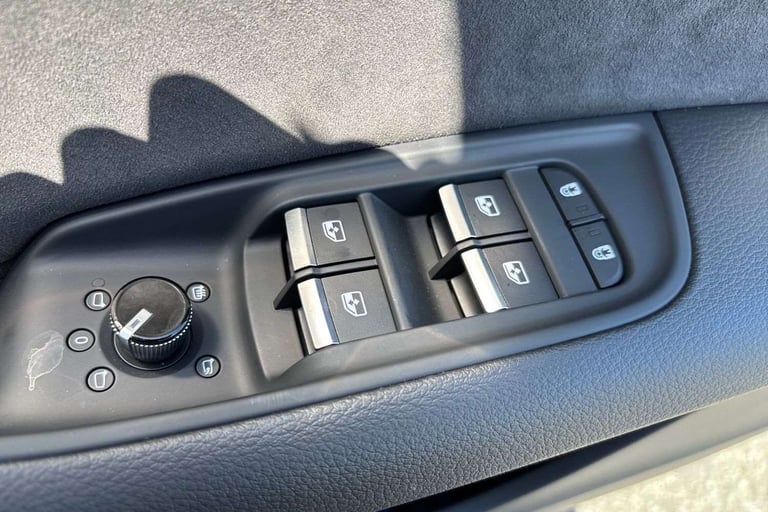 2025 Audi Q8 50 TDI Quattro S Line 5dr Tiptronic [Tech] SUV Diesel Automatic