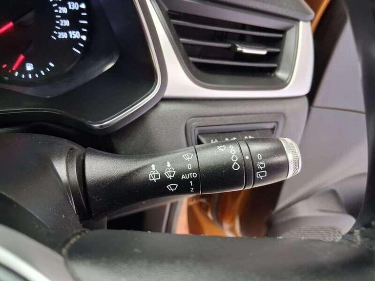2021 Renault Captur 1.0 TCe Iconic SUV 5dr HATCHBACK Petrol Manual