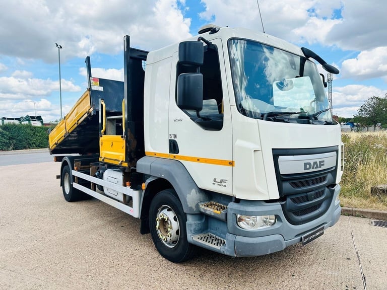 DAF LF 230 2017 (67) 15 TON SPLIT DROPSIDE TIPPER, CHUTES, SWINGLIFT