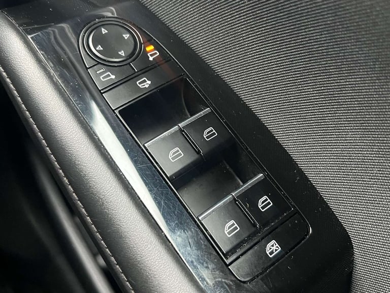 2021 Mazda Mazda3 2.0 e-SKYACTIV-G MHEV SE-L Lux Euro 6 (s/s) 5dr Hatchback Petrol Manual