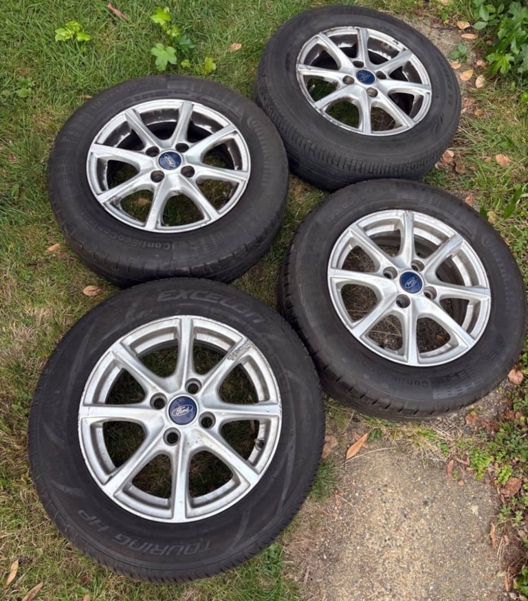 15” 4x108 Ford fiesta zetec ecoboost twin spoke alloy wheels alloys with tyres Mk8