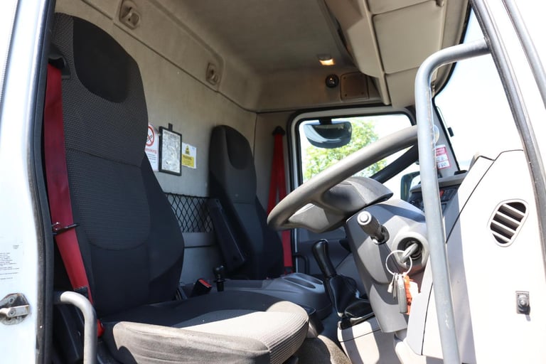 DAF LF 220 4X2 FRIGOBLOCK FREEZER BOXVAN (2014)