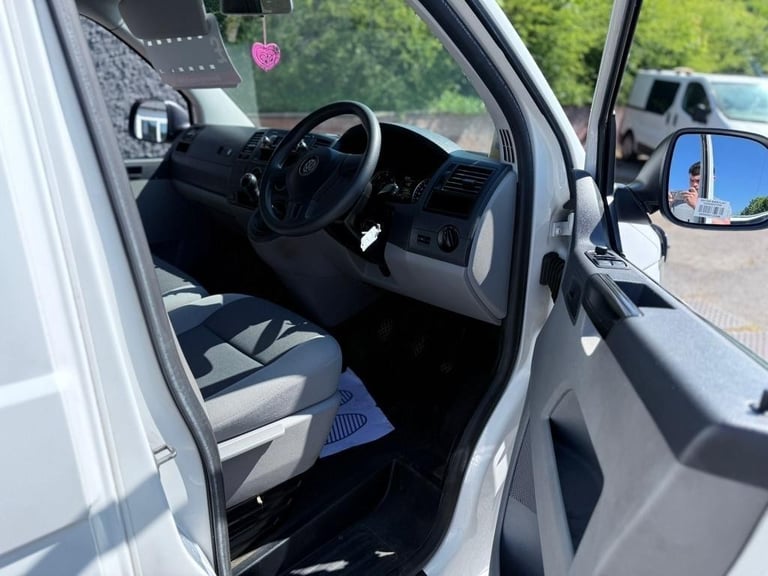 2015 (15) VOLKSWAGEN TRANSPORTER T30 TDI P/V STARTLINE 2.0 T30 TDI P/V STARTLINE