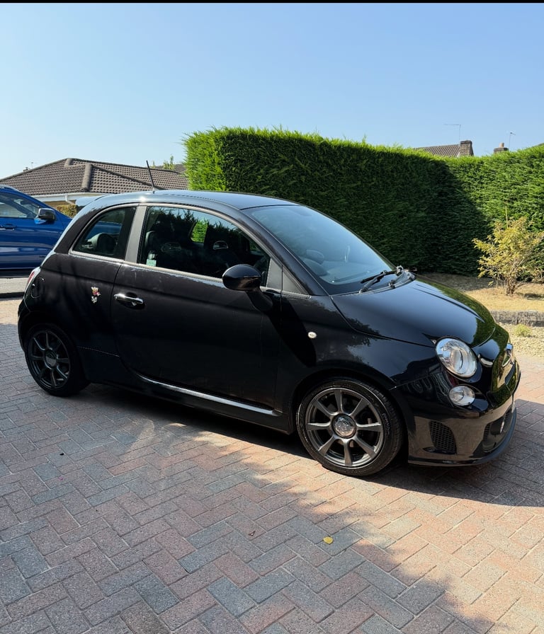 image for Abarth, 500, Hatchback, 2015, Semi-Auto, 1368 (cc), Genuine 56k 