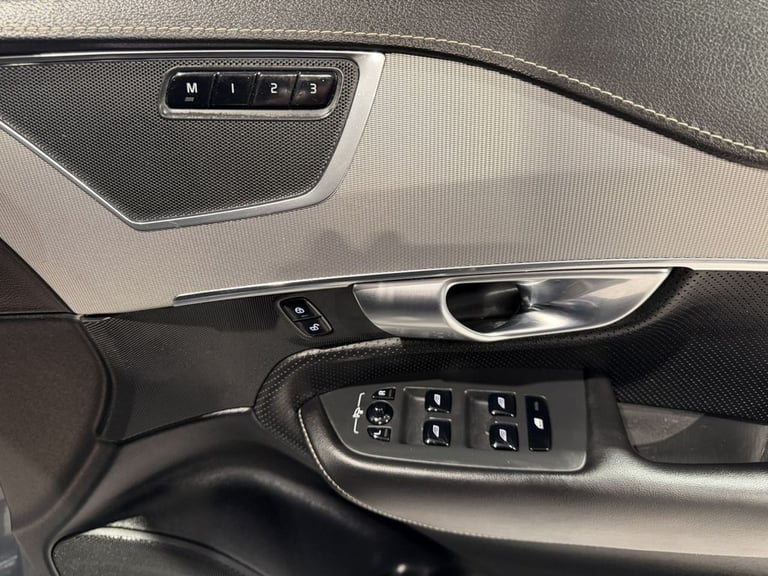 2019 Volvo XC90 2.0 B5D [235] R DESIGN 5dr AWD Geartronic ESTATE DIESEL Automatic