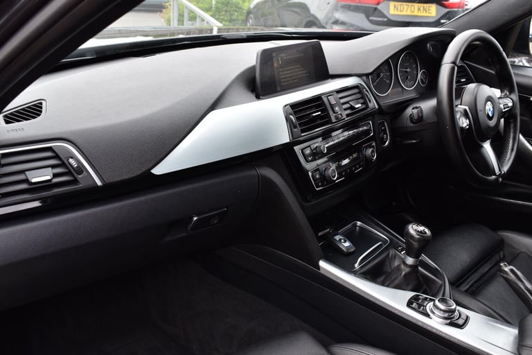 2017 BMW 3 Series 2.0 320i M Sport Touring xDrive Euro 6 (s/s) 5dr Petrol