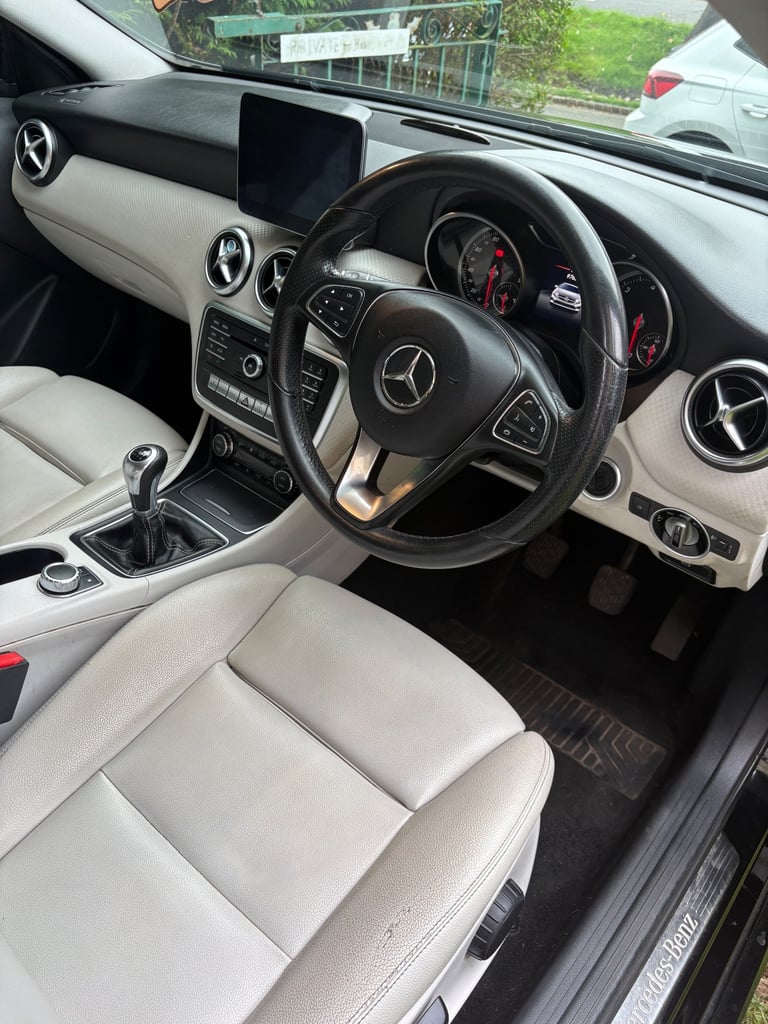 Mercedes-Benz, A CLASS, Hatchback, 2017, Manual, 1461 (cc), 5 doors