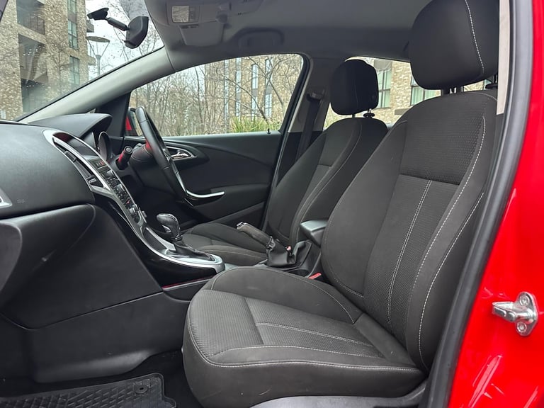 2014 Vauxhall Astra 1.6 16v SRi Auto Euro 5 5dr Petrol