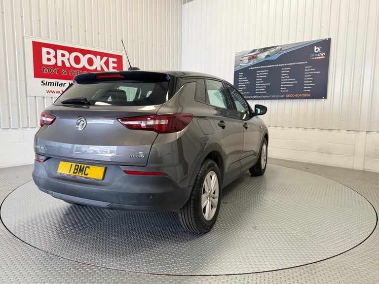 2018 Vauxhall Grandland X 1.2 Turbo SE Euro 6 (s/s) 5dr HATCHBACK Petrol Manual