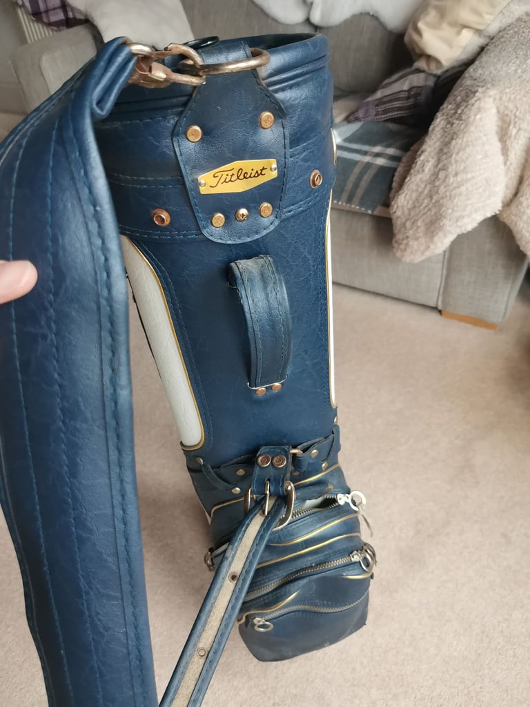 Vintage golf bag. Titleist