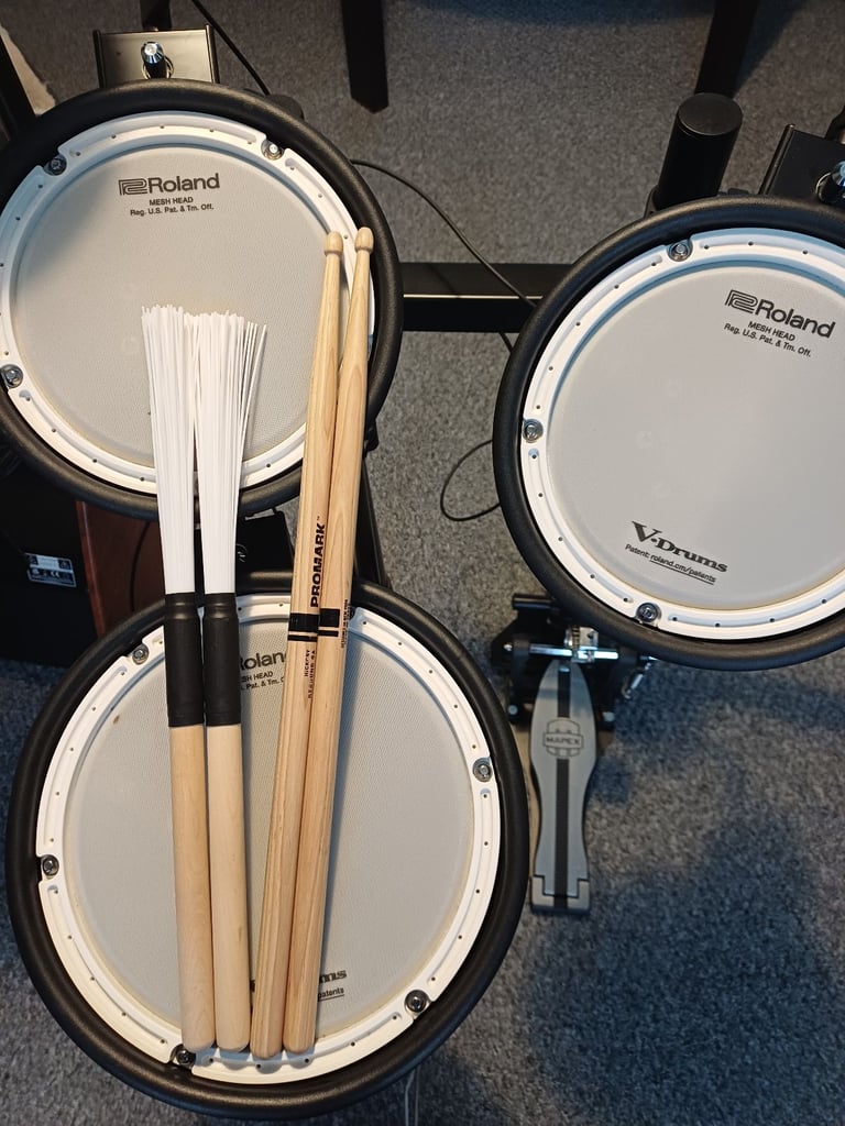 Roland V Drums TD1 electronic drum kit 