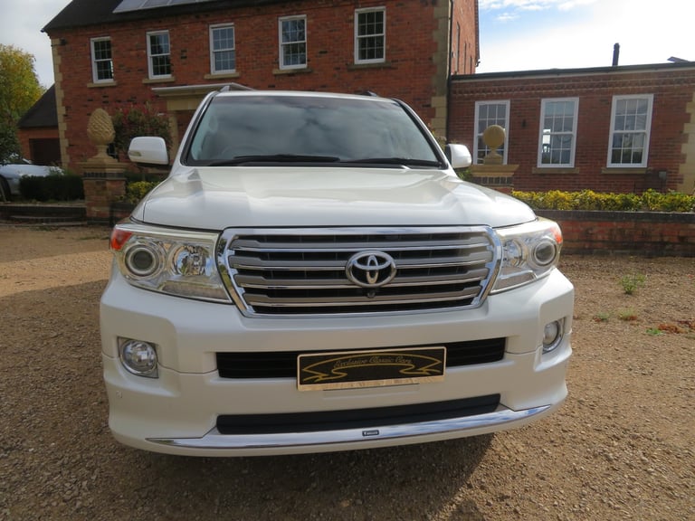 2014 Toyota Landcruiser Amazon ZX 4.6 V8 Petrol 8 Seater 4x4 Petrol Automatic