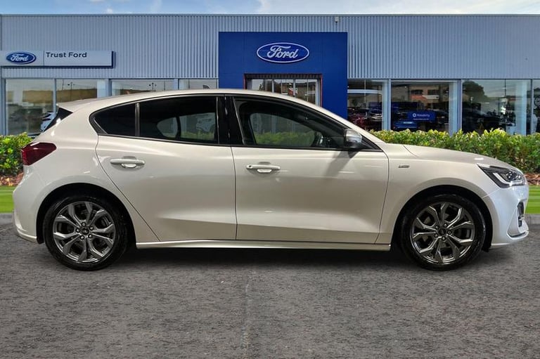 2024 Ford Focus 1.0 EcoBoost Hybrid mHEV ST-Line 5dr HATCHBACK PETROL Manual
