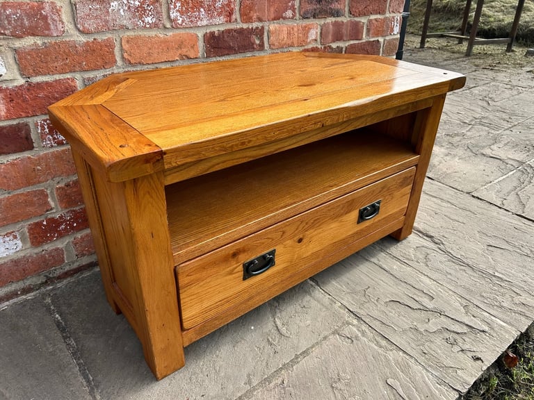 Rustic Solid Oak Corner TV Stand - Excellent Condition 