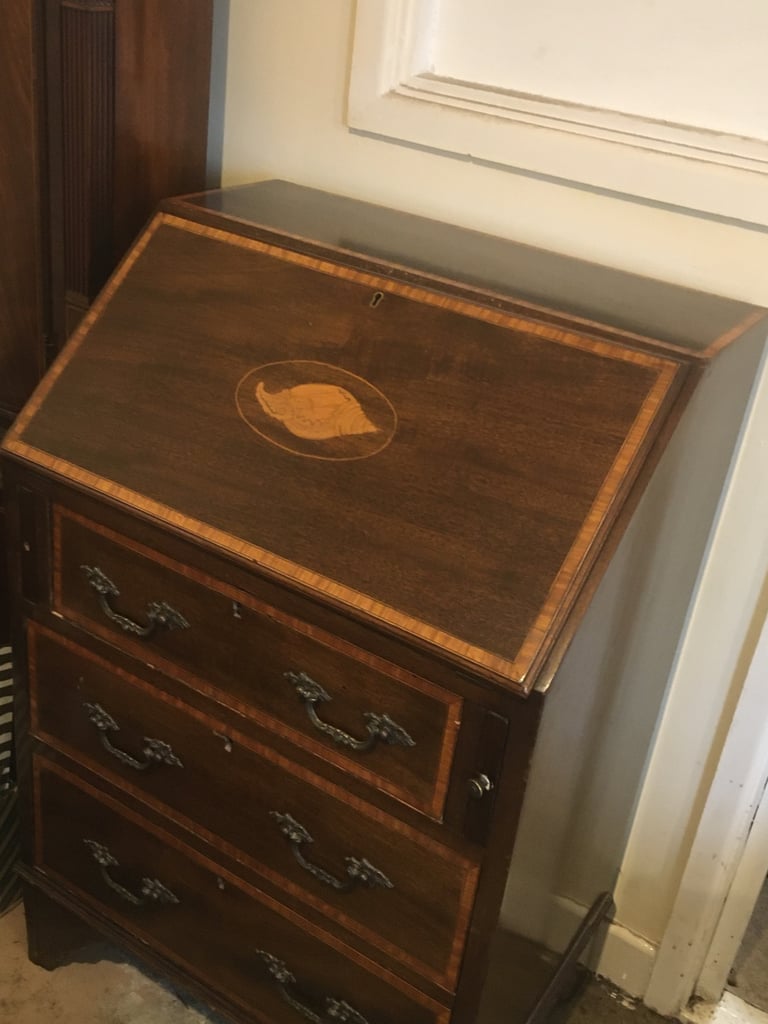 image for Antique Bureau