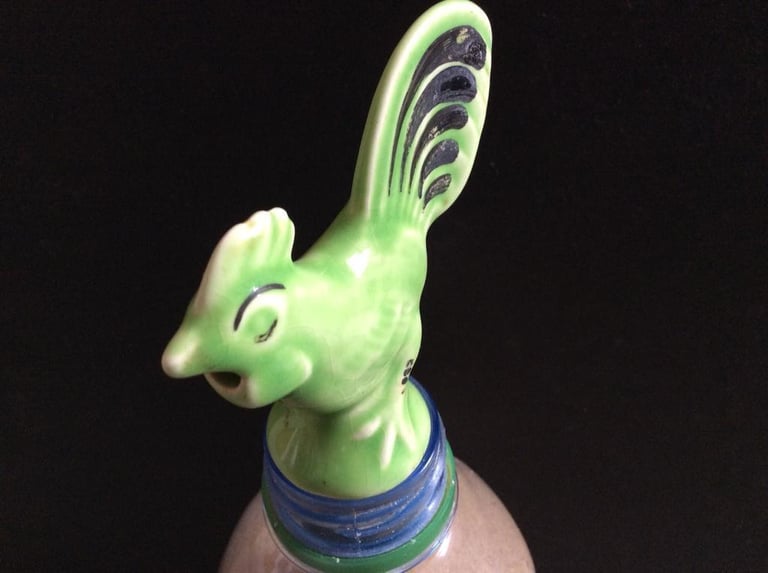 VINTAGE STAFFORDSHIRE CERAMIC COCKEREL DRINKS POURER