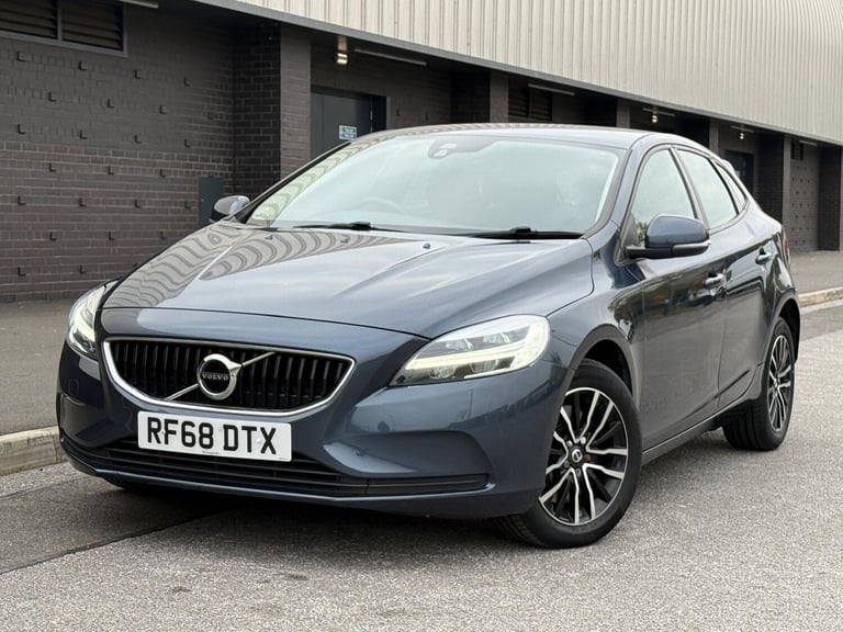 2018 VOLVO V40 D3 [4 Cyl 150] Momentum Nav Plus 5dr Geartronic