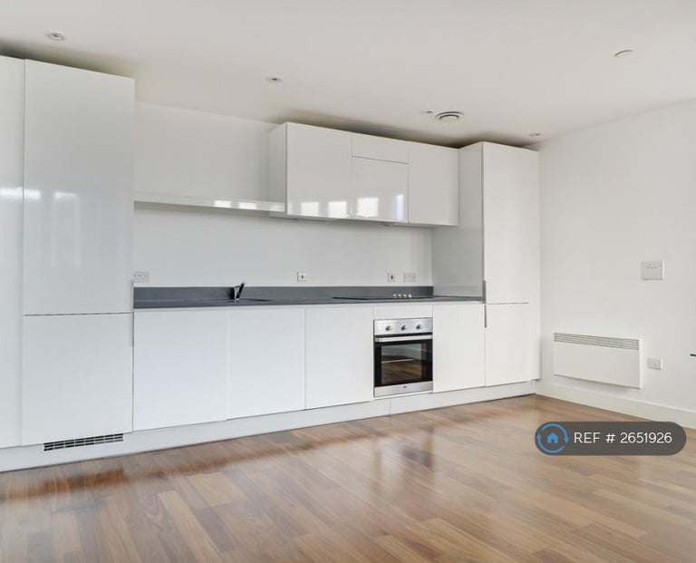 2 bedroom flat in Metropolitan House, Birmingham, B16 (2 bed) (#2651926)