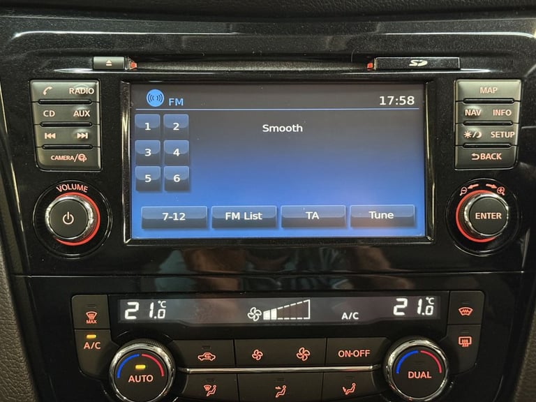 2017 Nissan Qashqai 1.5 dCi Tekna SUV 5dr Diesel Manual Euro 6 (s/s) (110 ps) HATCHBACK Diesel Ma...