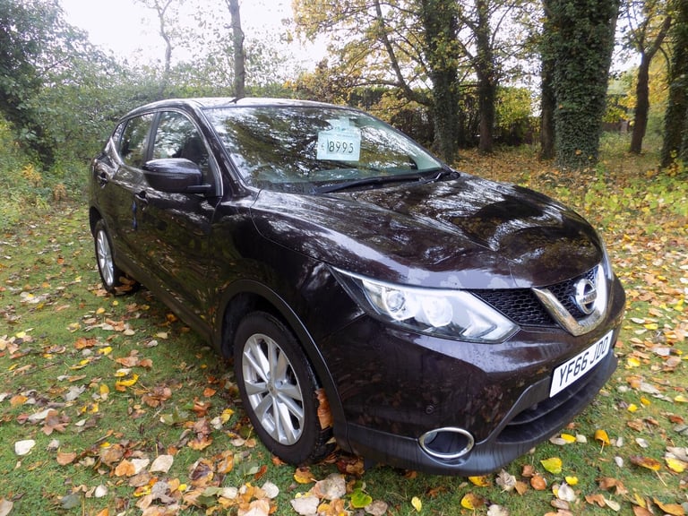 image for 2017 Nissan Qashqai 1.2 DiG-T Acenta [Smart Vision Pack] 5dr Xtronic HATCHBACK Petrol Automatic