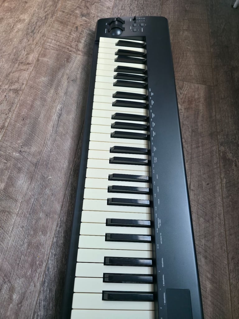 Alesis Q88 88-Key USB/MIDI Keyboard Controller