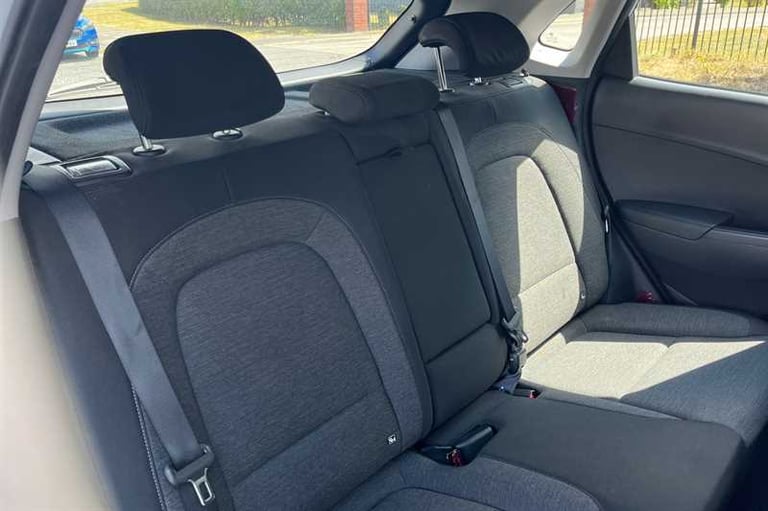 2021 Hyundai KONA 39kWh SE SUV 5dr Electric Auto (10.5kW Charger) (136 ps) SUV Electric Automatic