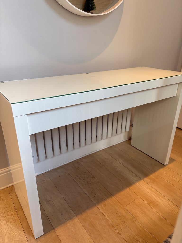 Dressing Table - BRAND NEW IKEA Malm High Gloss White