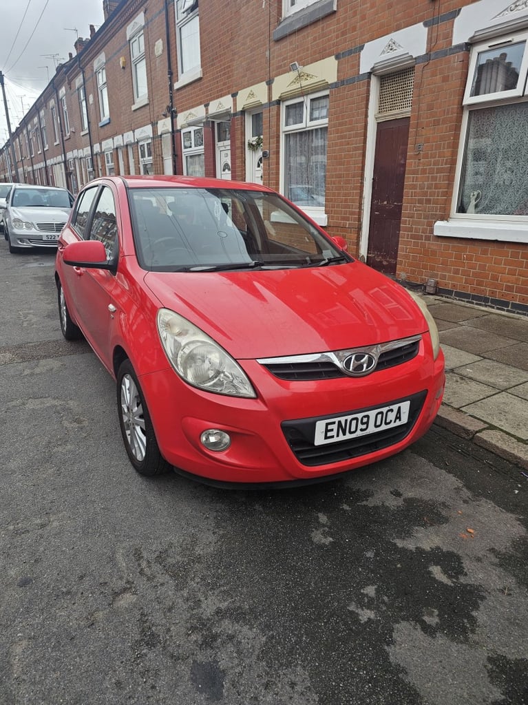 HYUNDAI I20 1.4 CRDi Style Red Manual Diesel 2009