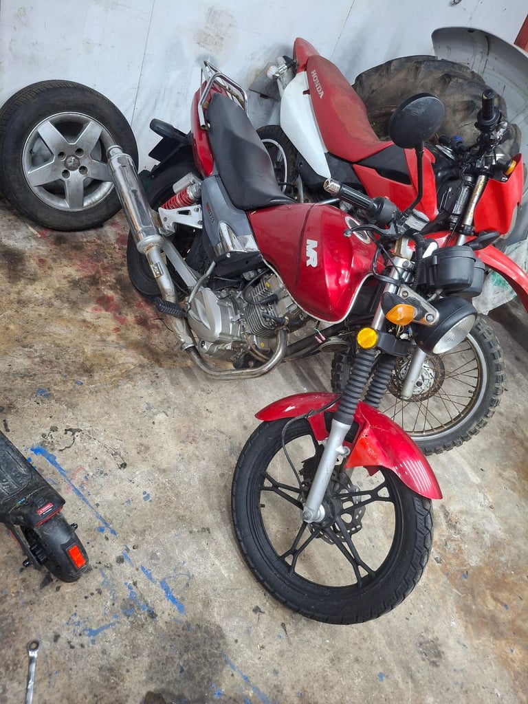 Moto-Roma, SK, 2011, 124 (cc)