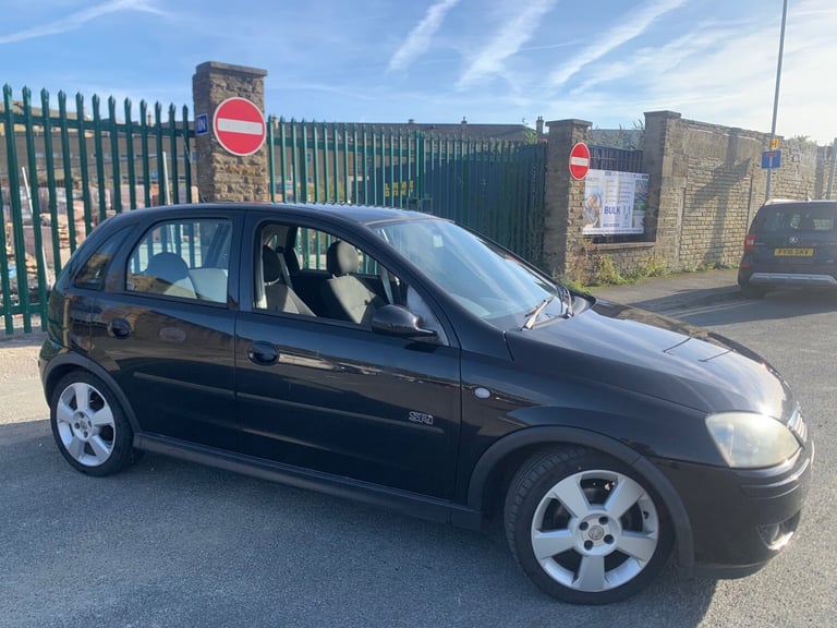 2004 Vauxhall Corsa 1.4i 16V SRi 5dr HATCHBACK PETROL Manual