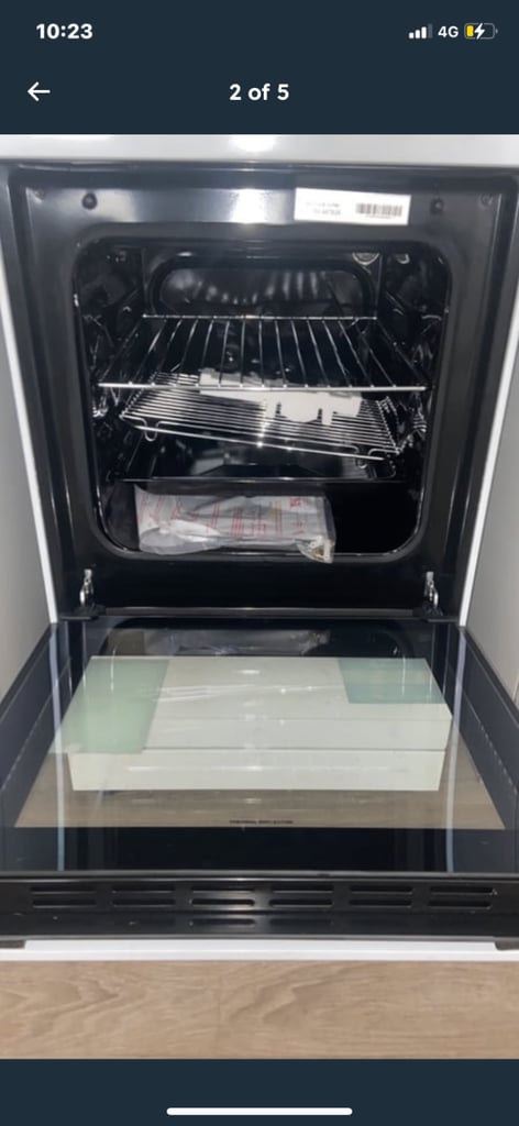 Brand new cooker not been used once want £50 because just need it gone to get bigger one 