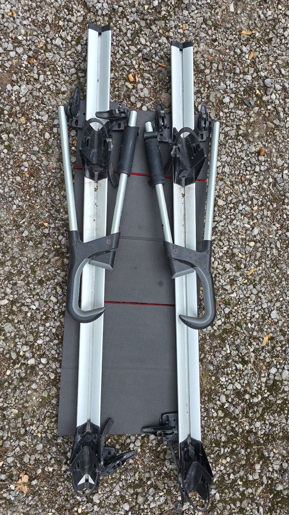 image for Car bike carrier Car Roof Rack Altera Giro AF+