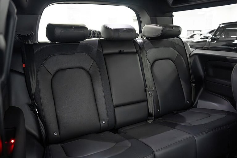 2024 Land Rover Defender 3.0 D250 X-Dynamic HSE 90 3dr Auto ESTATE DIESEL Automatic