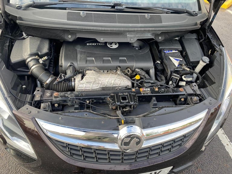 2014 Vauxhall Zafira Tourer 2.0 CDTi Exclusiv Auto Euro 5 5dr MPV Diesel Automatic