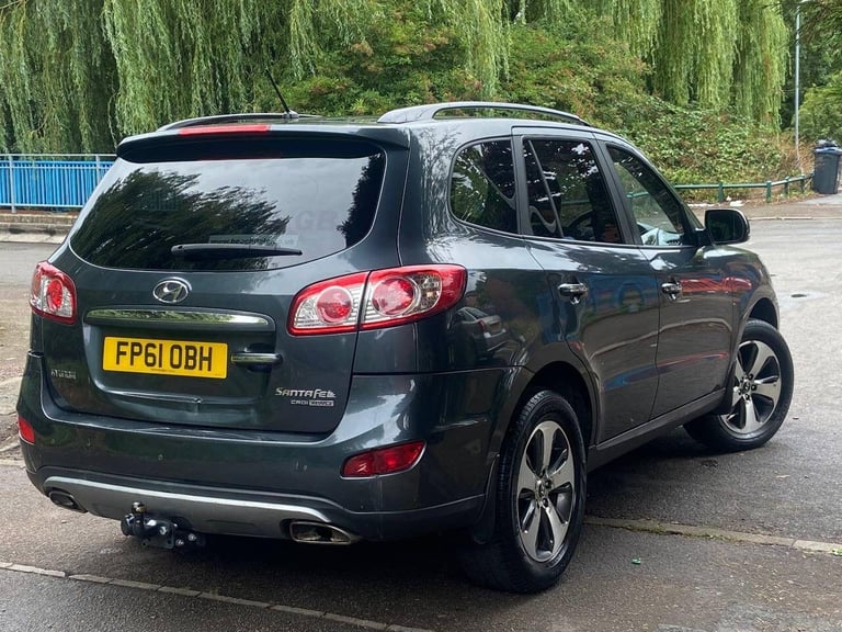 2011 Hyundai Santa Fe 2.2 CRDi Premium Auto 4WD Euro 5 5dr (5 seat) ESTATE Diesel Automatic