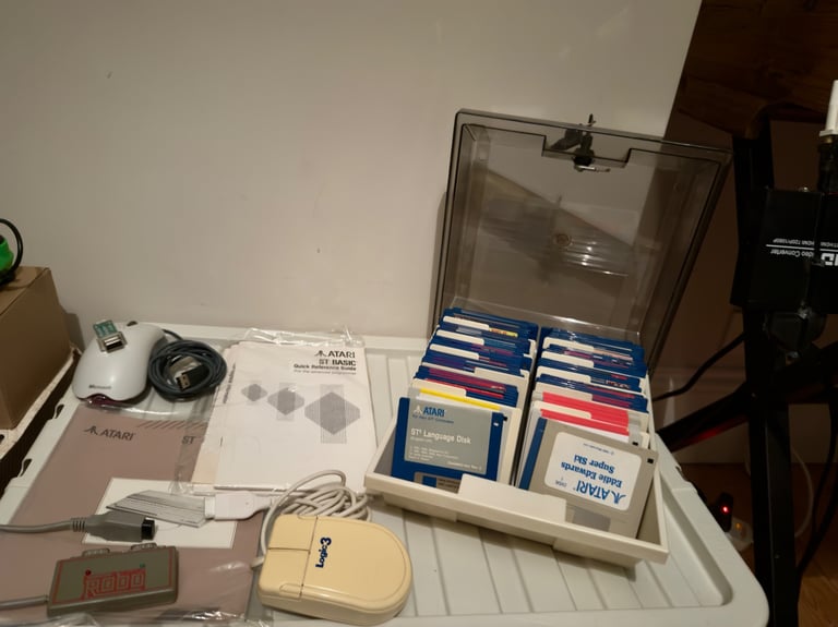HUGE & RARE ATARI 1040 STE BUNDLE (VGC) inc. Games, LCD Monitor, Joysticks etc.