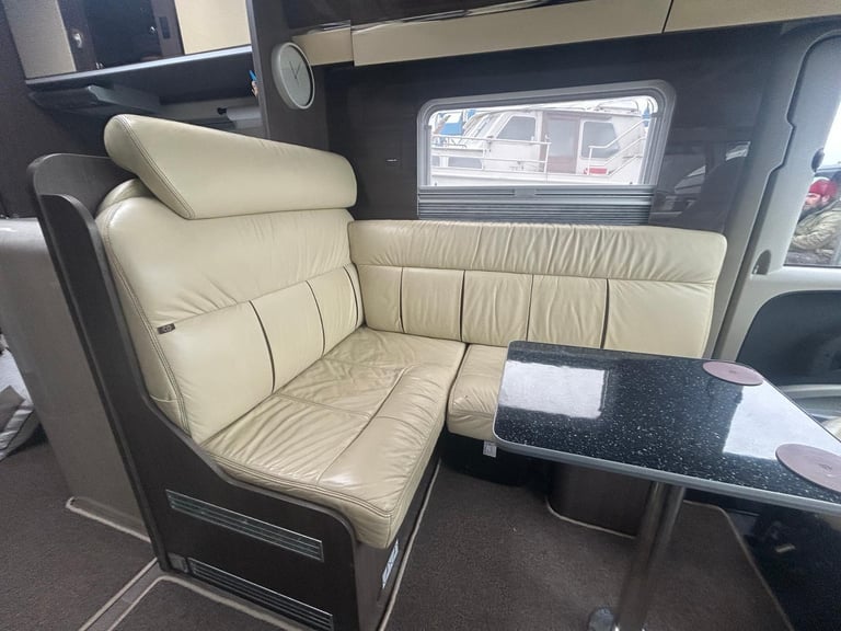 Burstner Elegance Grand Panorama i920