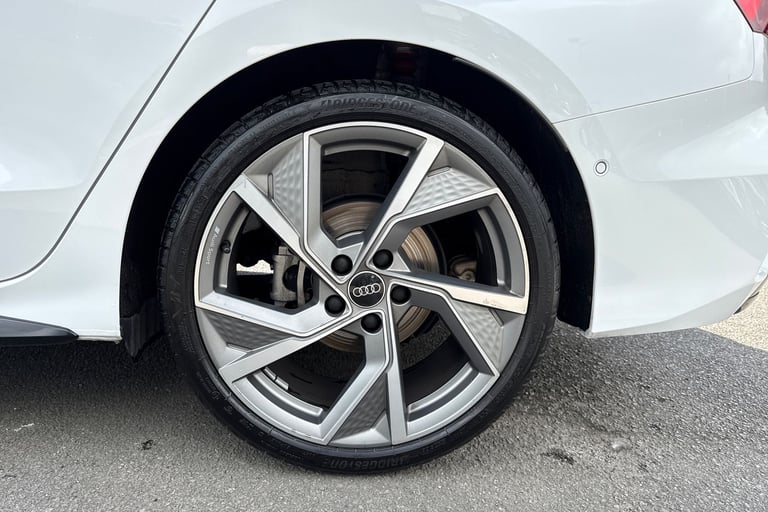 2025 Audi A3 Black Edition 35 TFSI  150 PS 6-speed Saloon PETROL Manual