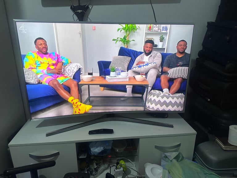 49”SAMSUNG 4k CURVE SMART LED UHDTV 