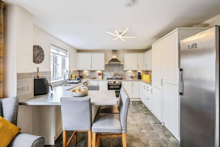 Stunning 4/5 bed house in Culloden West, Inverness